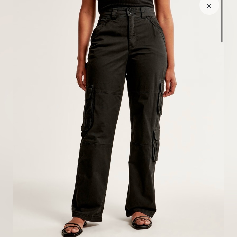 Abercrombie & Fitch Curve Love Relaxed Cargo Pant